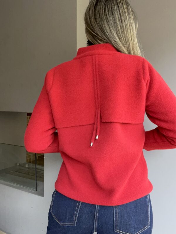 CHAQUETA CLÁSICA CIERRE ROJO - Imagen 2