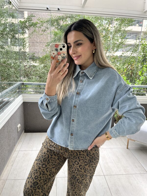 CHAQUETA DE MEZCLILLA CELESTE