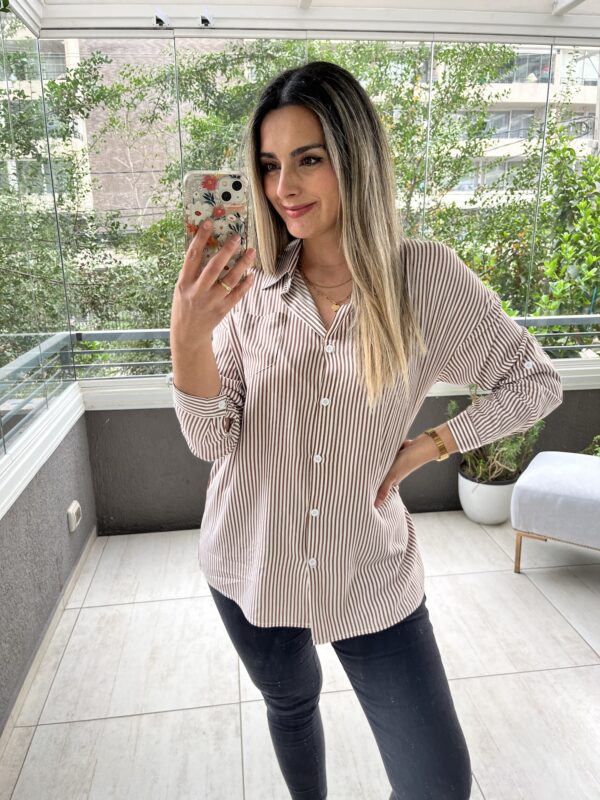 BLUSA RAYAS CAFE