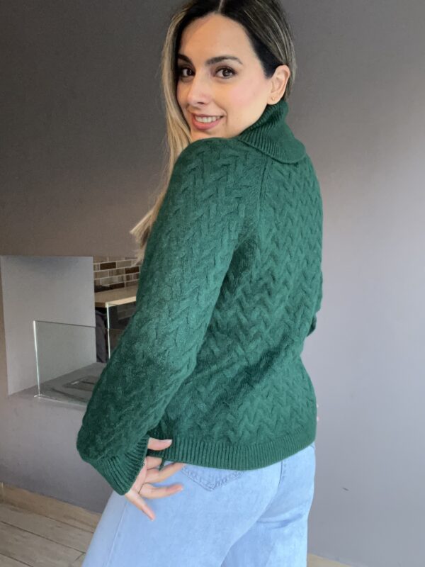 SUÉTER CUELLO ALTO VERDE - Imagen 2