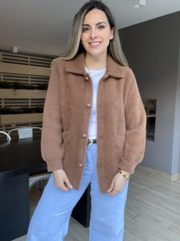 CHAQUETA ANGORA BOTONES