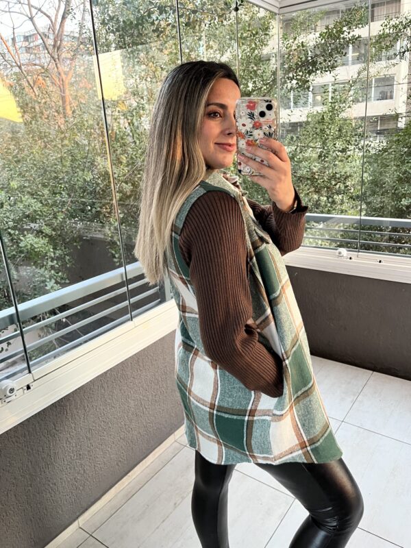 LEÑADORA SIN MANGAS VERDE - Imagen 2