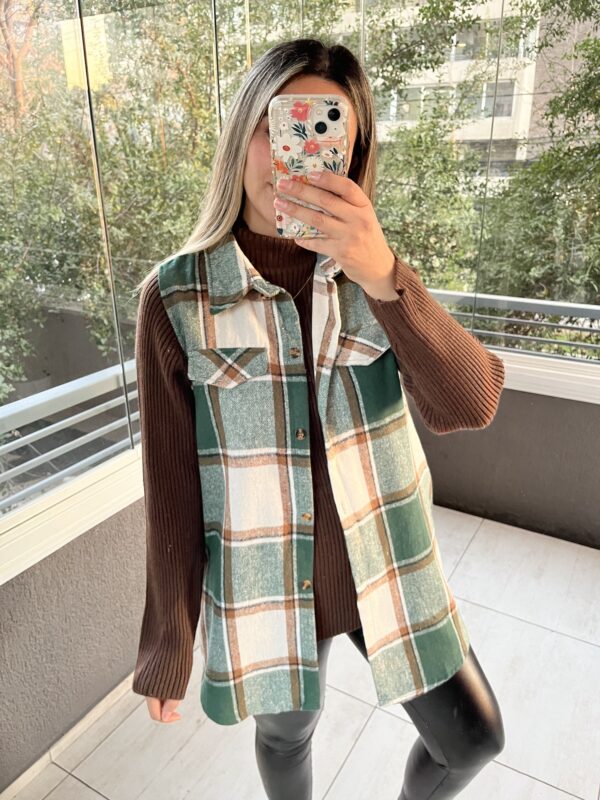 LEÑADORA SIN MANGAS VERDE
