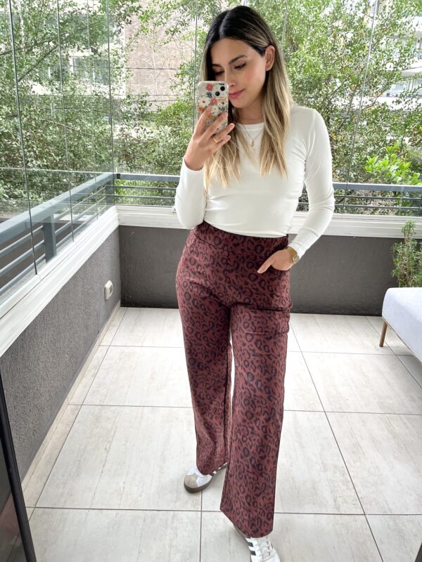 PANTALÓN ANIMAL PRINT BURDEO - TALLA XL