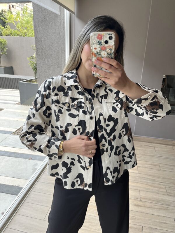 CHAQUETA MEZCLILLA ANIMAL PRINT