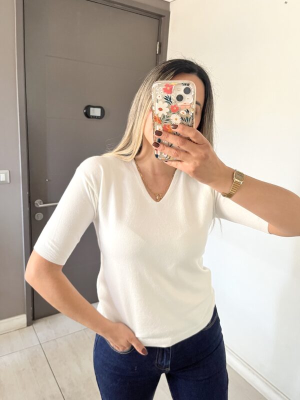 POLERA PUNTO FINO BLANCO - Imagen 2
